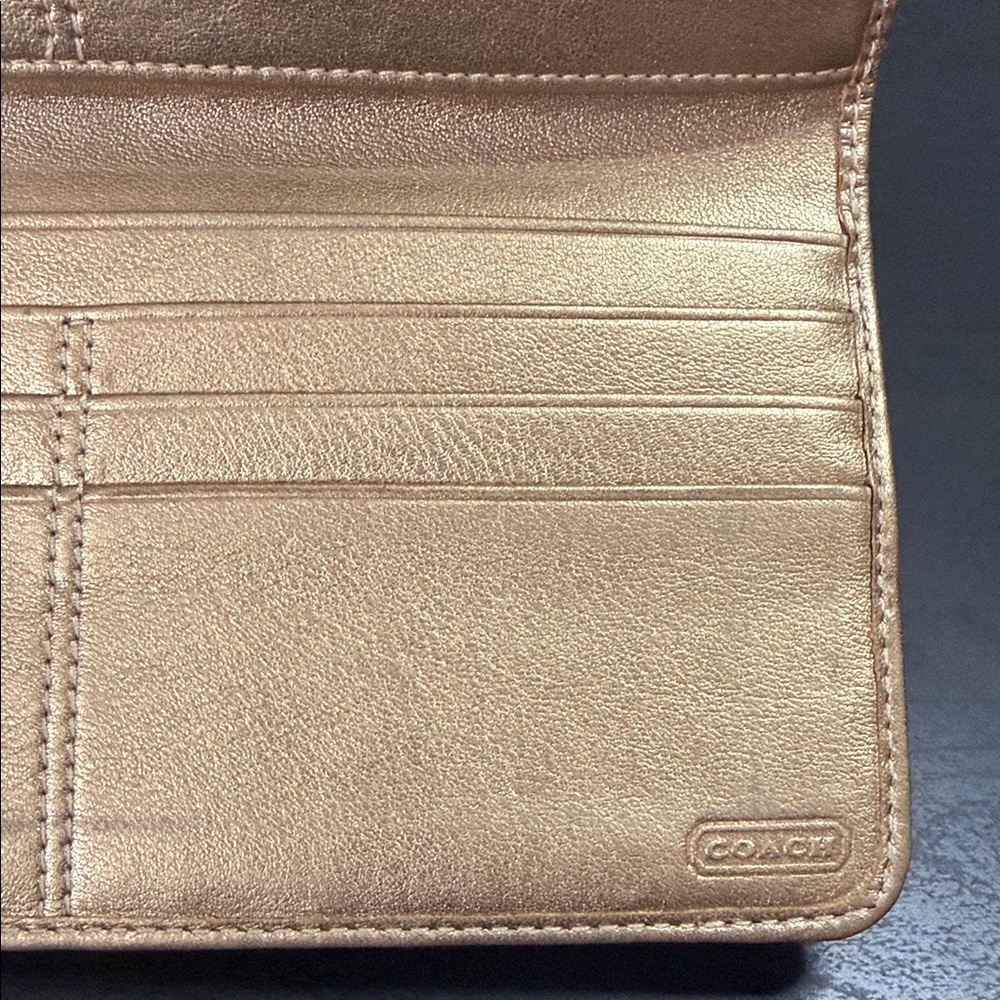 Coach Signature Stripe full zip wallet with interior legacy lining - Picture 11 of 12